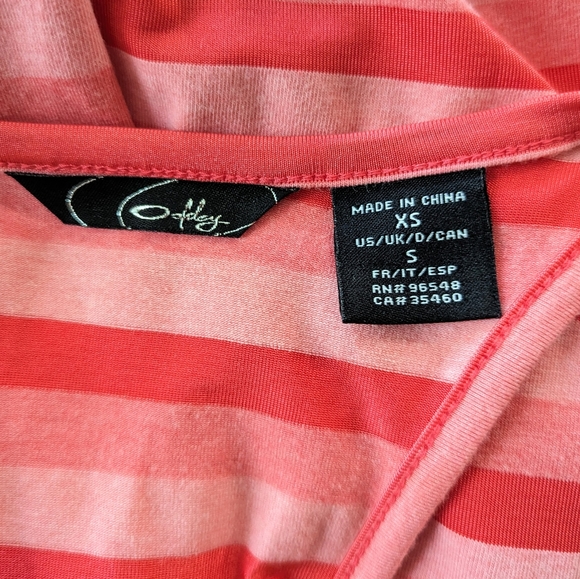 Like New Oakley‎ Women's Tank Top Twist Back Pink Adult XS - Picture 4 of 5